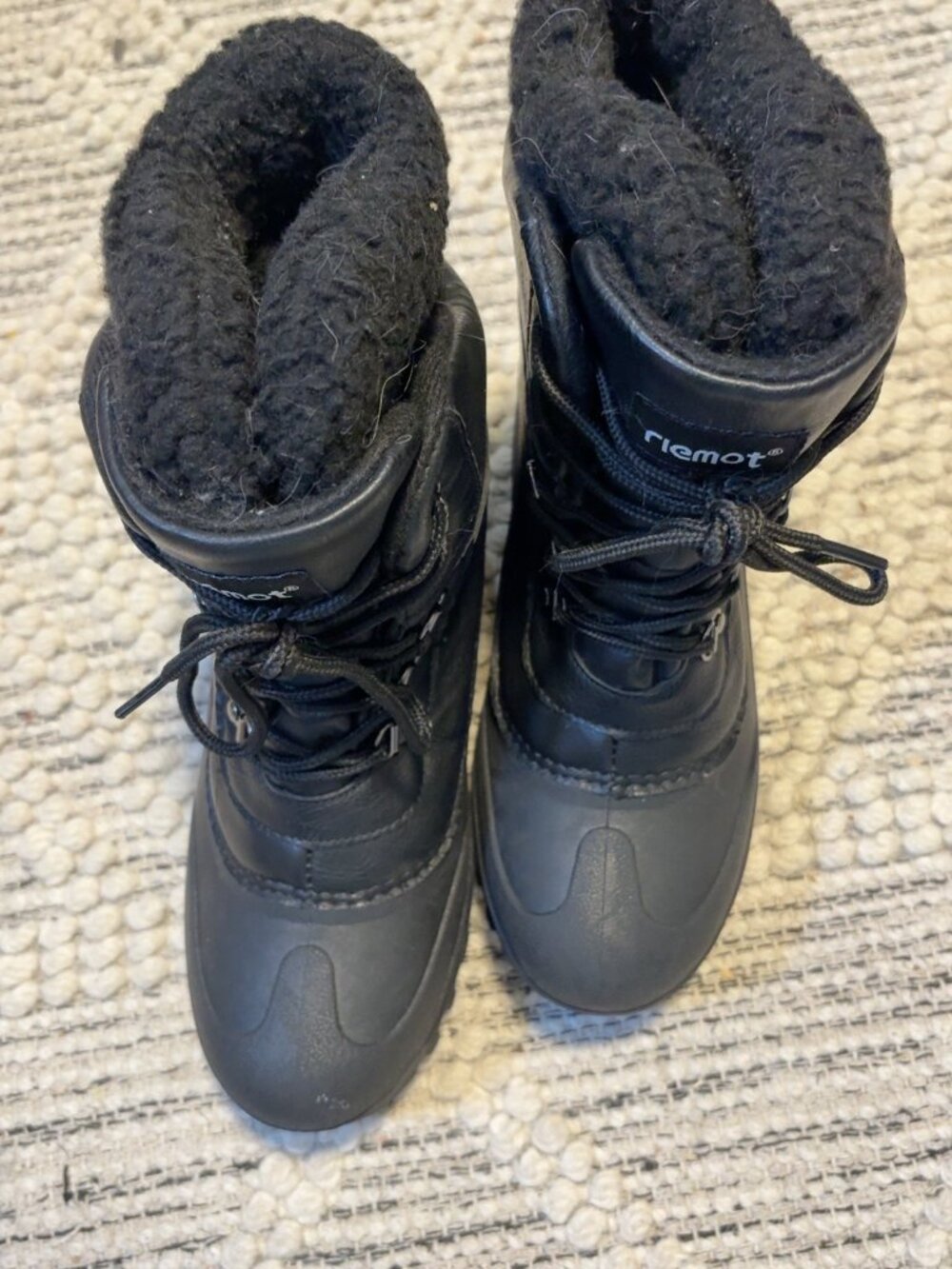 Riemot Black Winter Snow Boots Size 9 Fleece Lined Lace Up